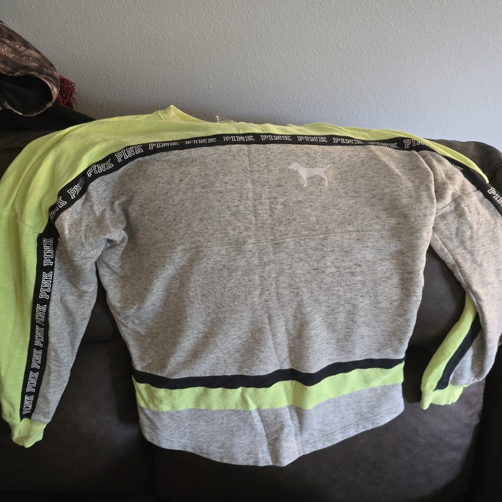 PINK crew sweatshirt